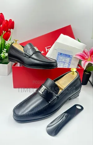 Genuine Leather Men's Black Shoes Ferragamo Brand