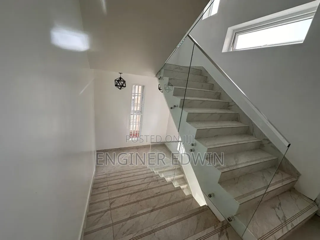 4bdrm Townhouse/Terrace in Burma Camp for sale