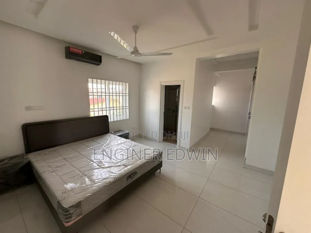 4bdrm Townhouse/Terrace in Burma Camp for sale
