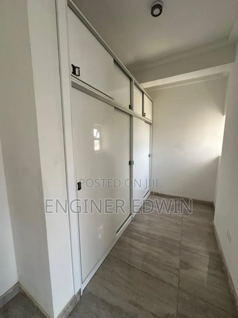 4bdrm Townhouse/Terrace in Burma Camp for sale