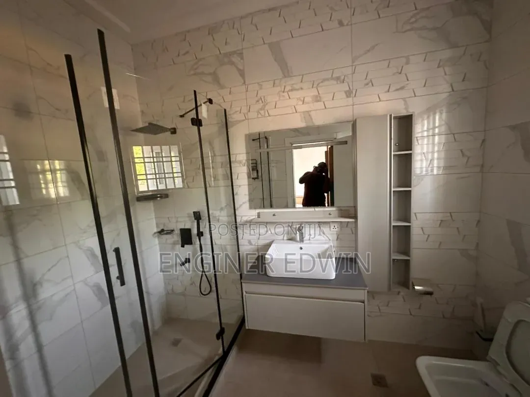 4bdrm Townhouse/Terrace in Burma Camp for sale