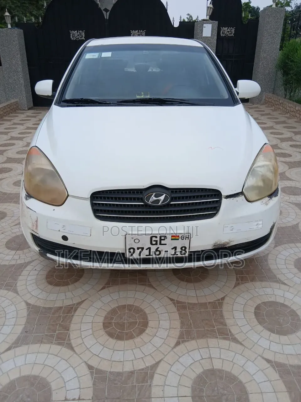 Hyundai Accent 2011 White