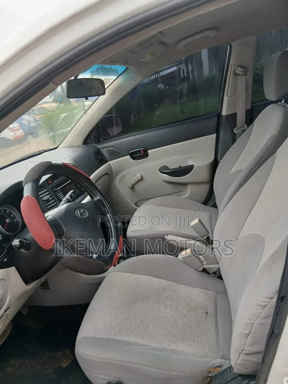 Hyundai Accent 2011 White