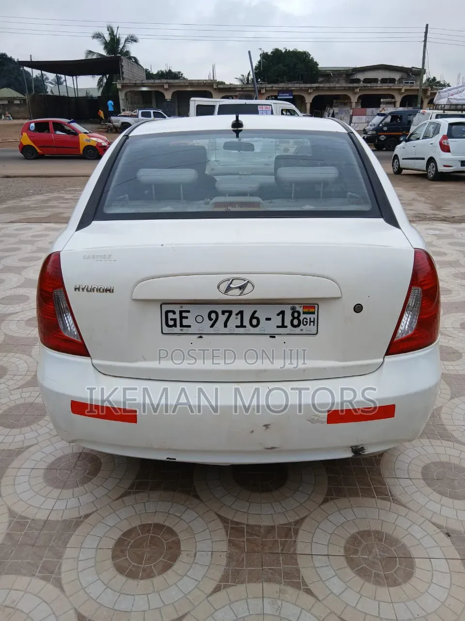 Hyundai Accent 2011 White