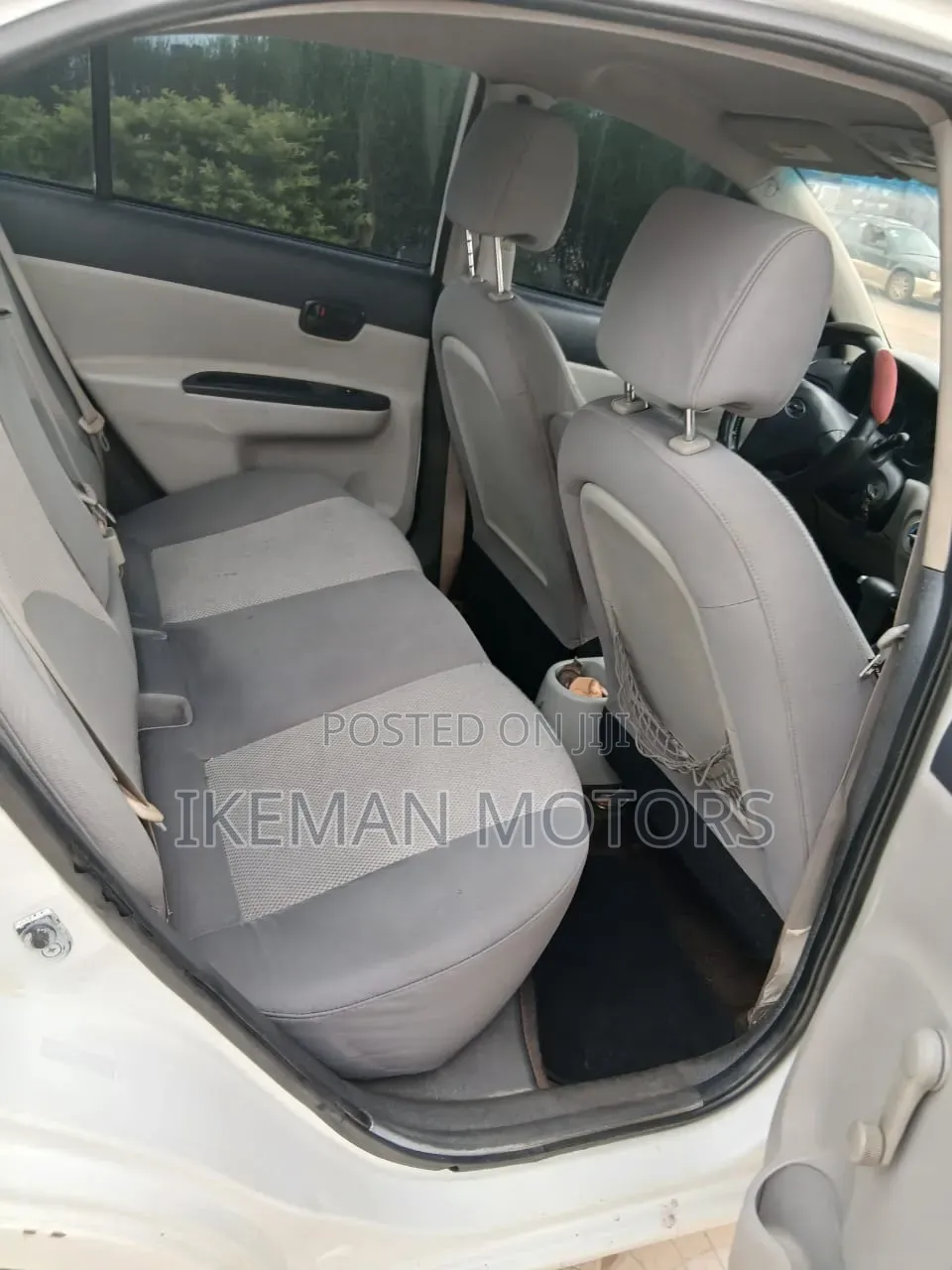 Hyundai Accent 2011 White