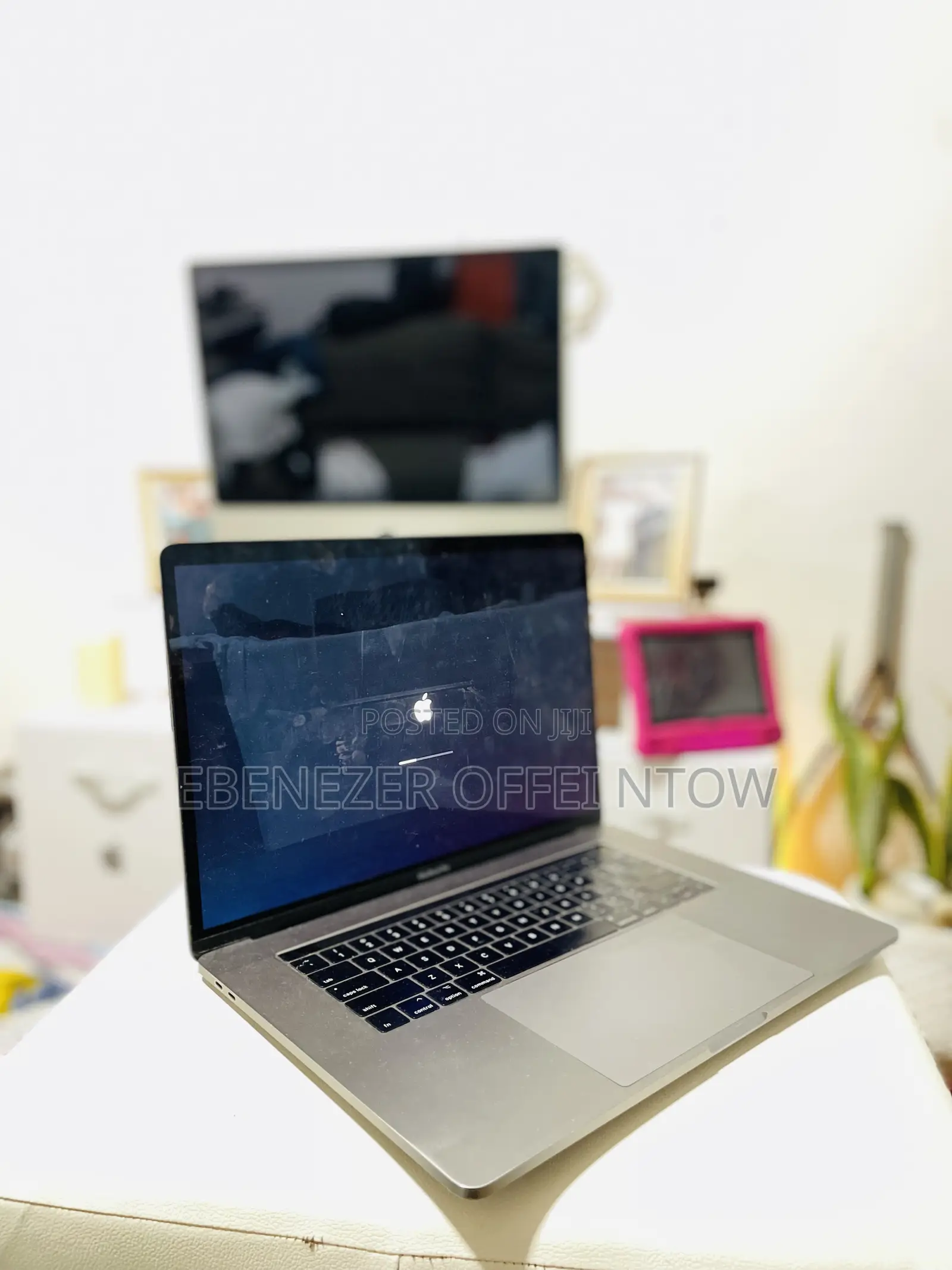 Laptop Apple MacBook Pro 2017 16GB Intel Core i7 SSD 512GB