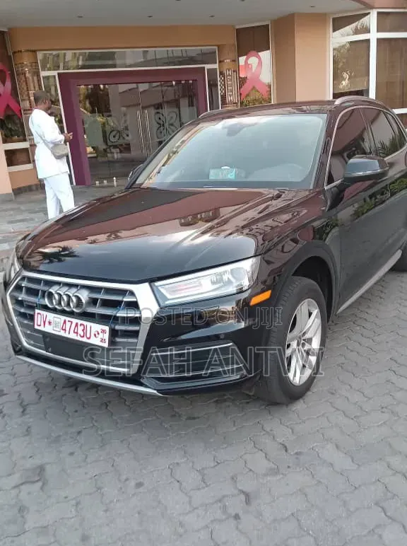 Audi Q5 45 Premium AWD quattro 2020 Black