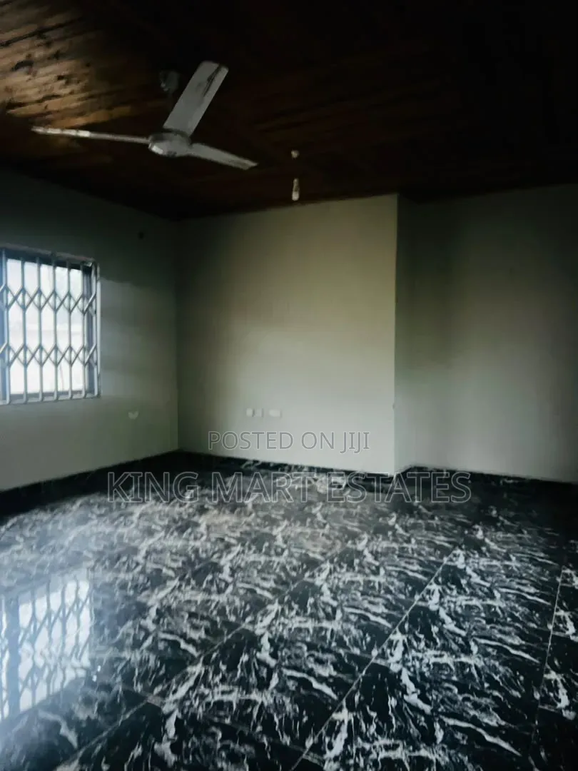 3bdrm Apartment in Fumesua - Kyerekrom, Kumasi Metropolitan for rent