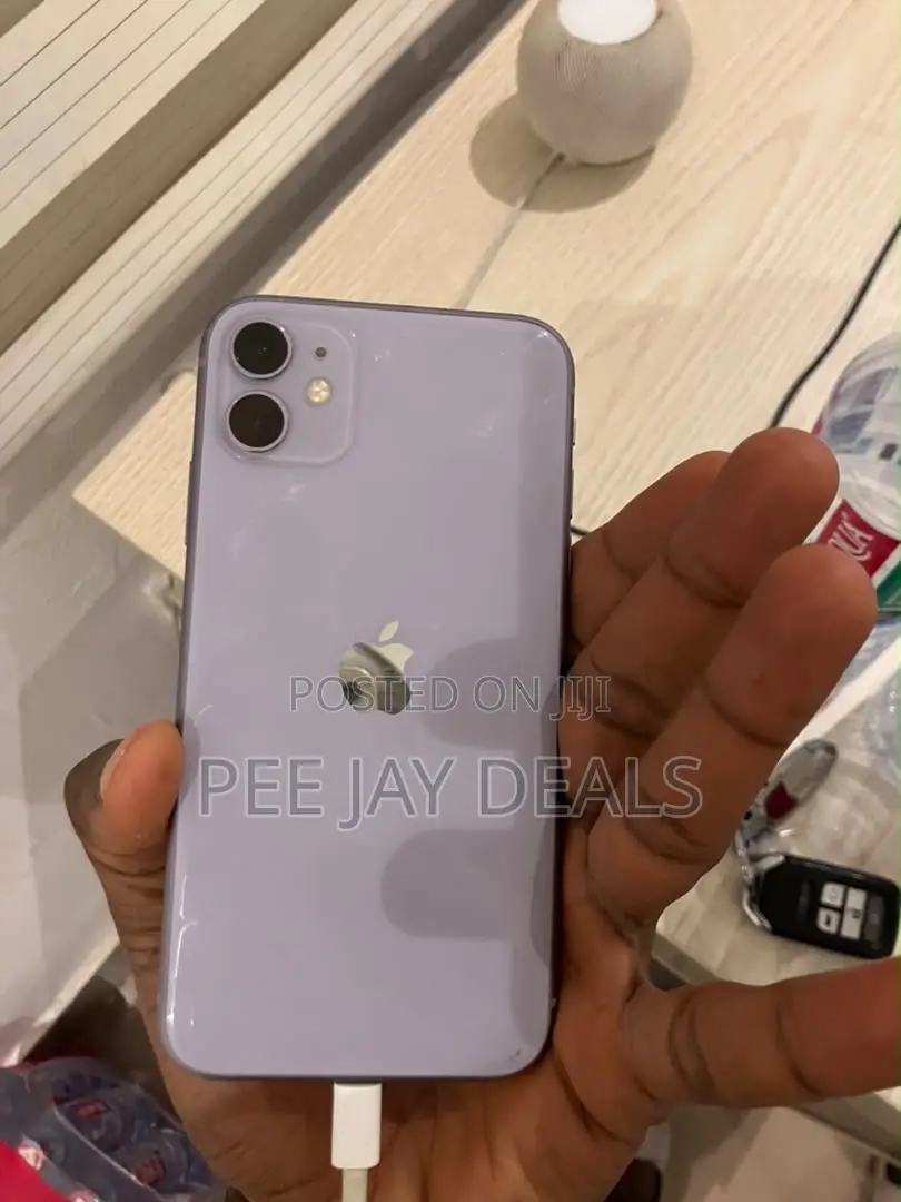 Apple iPhone 11 64 GB Purple