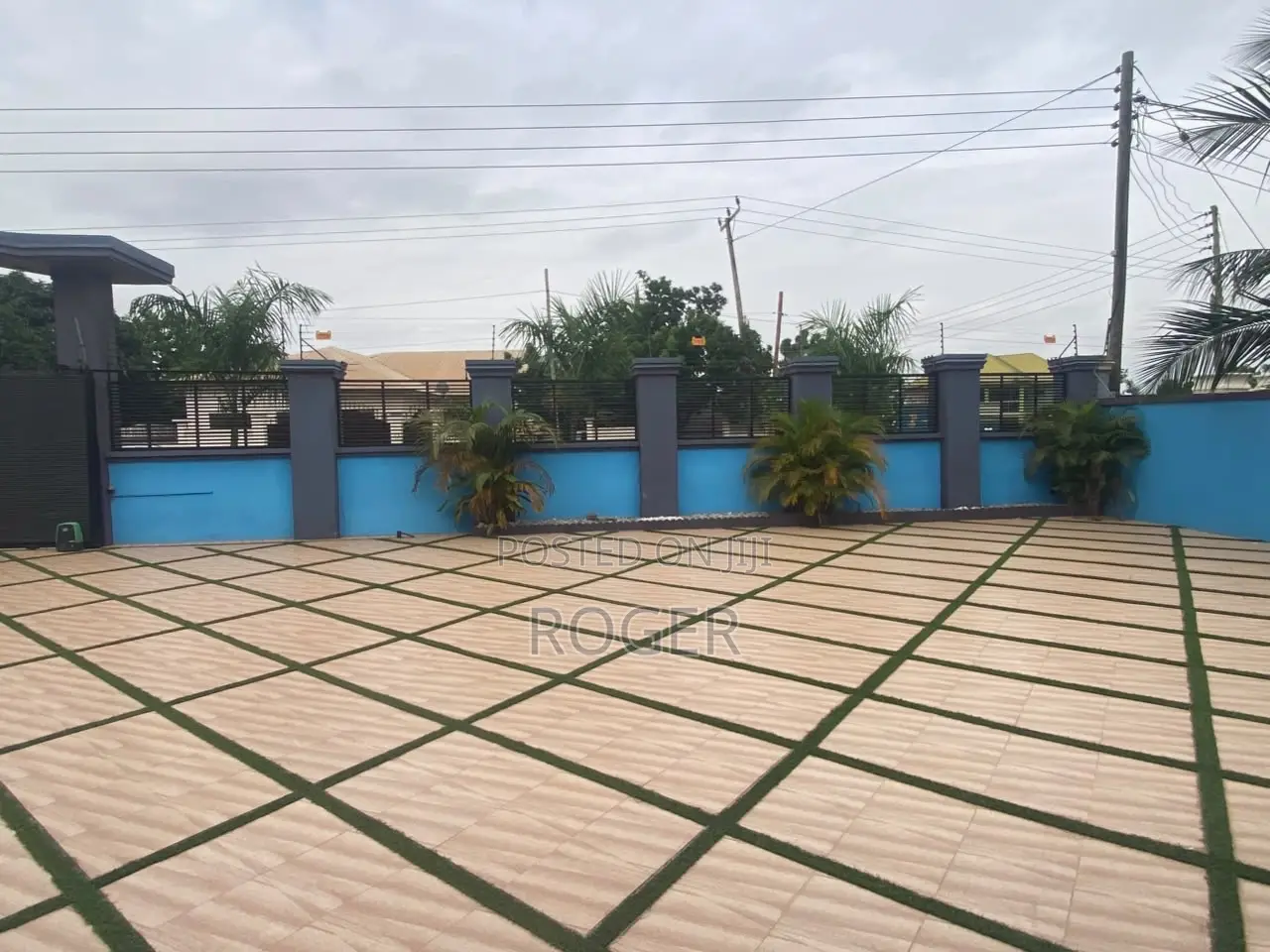 5bdrm House in Haatso for sale