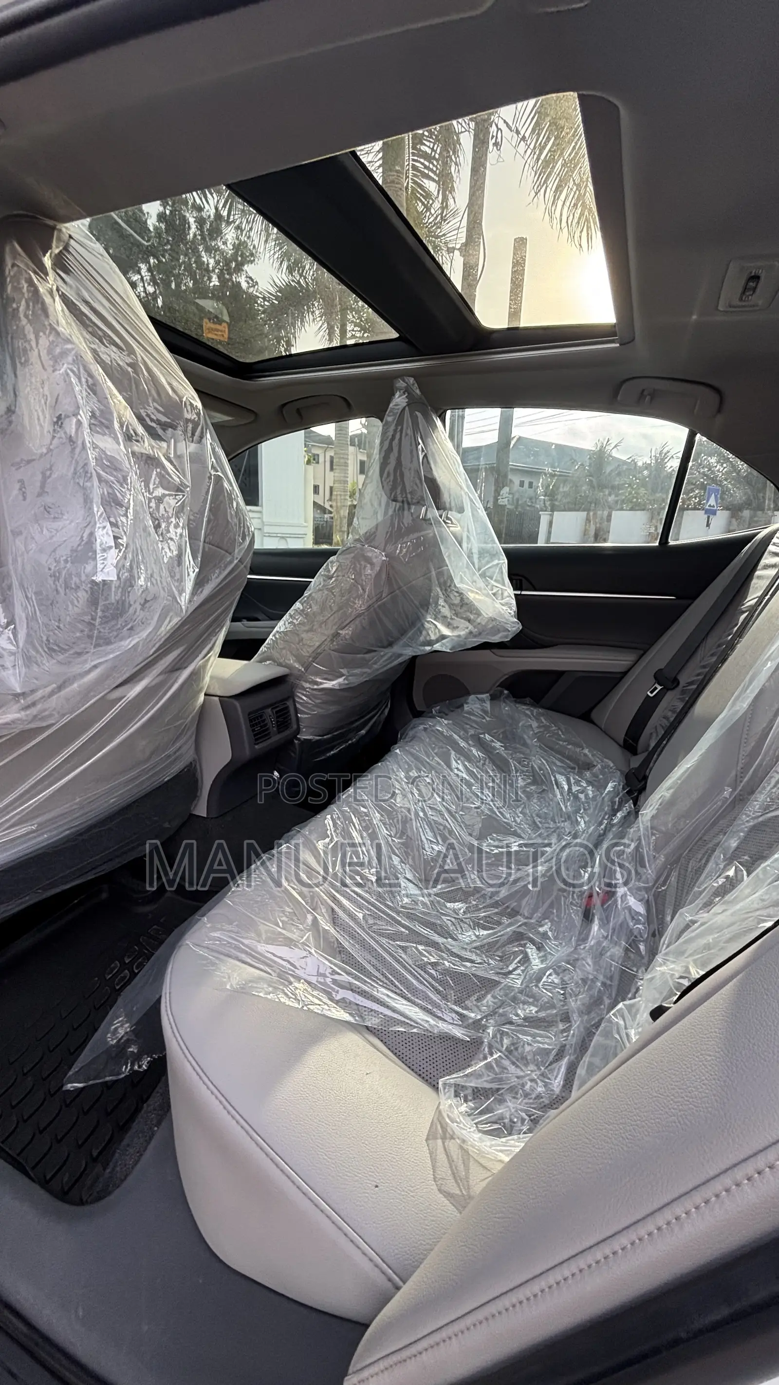Toyota Camry XSE FWD (2.5L 4cyl 8AM) 2018 White