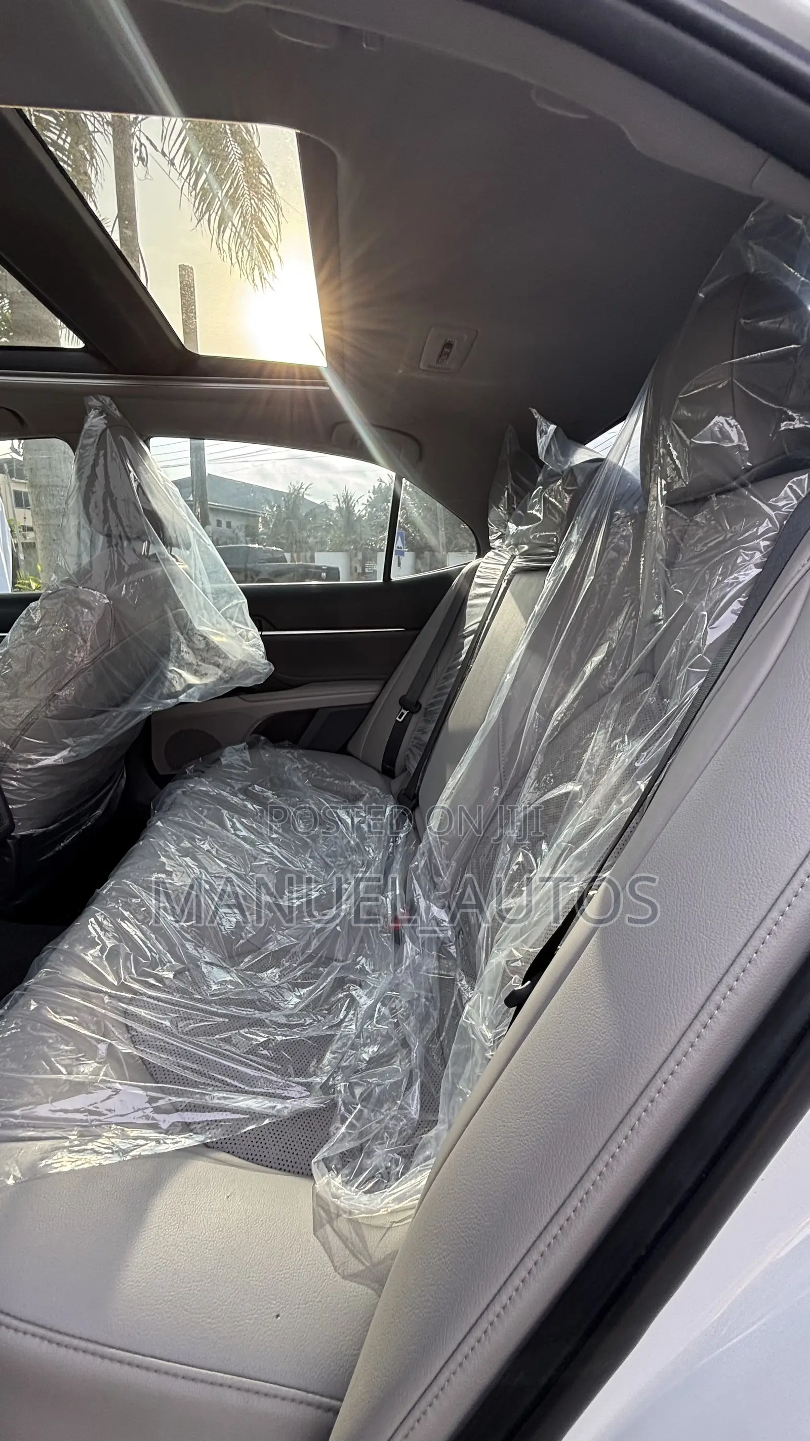 Toyota Camry XSE FWD (2.5L 4cyl 8AM) 2018 White