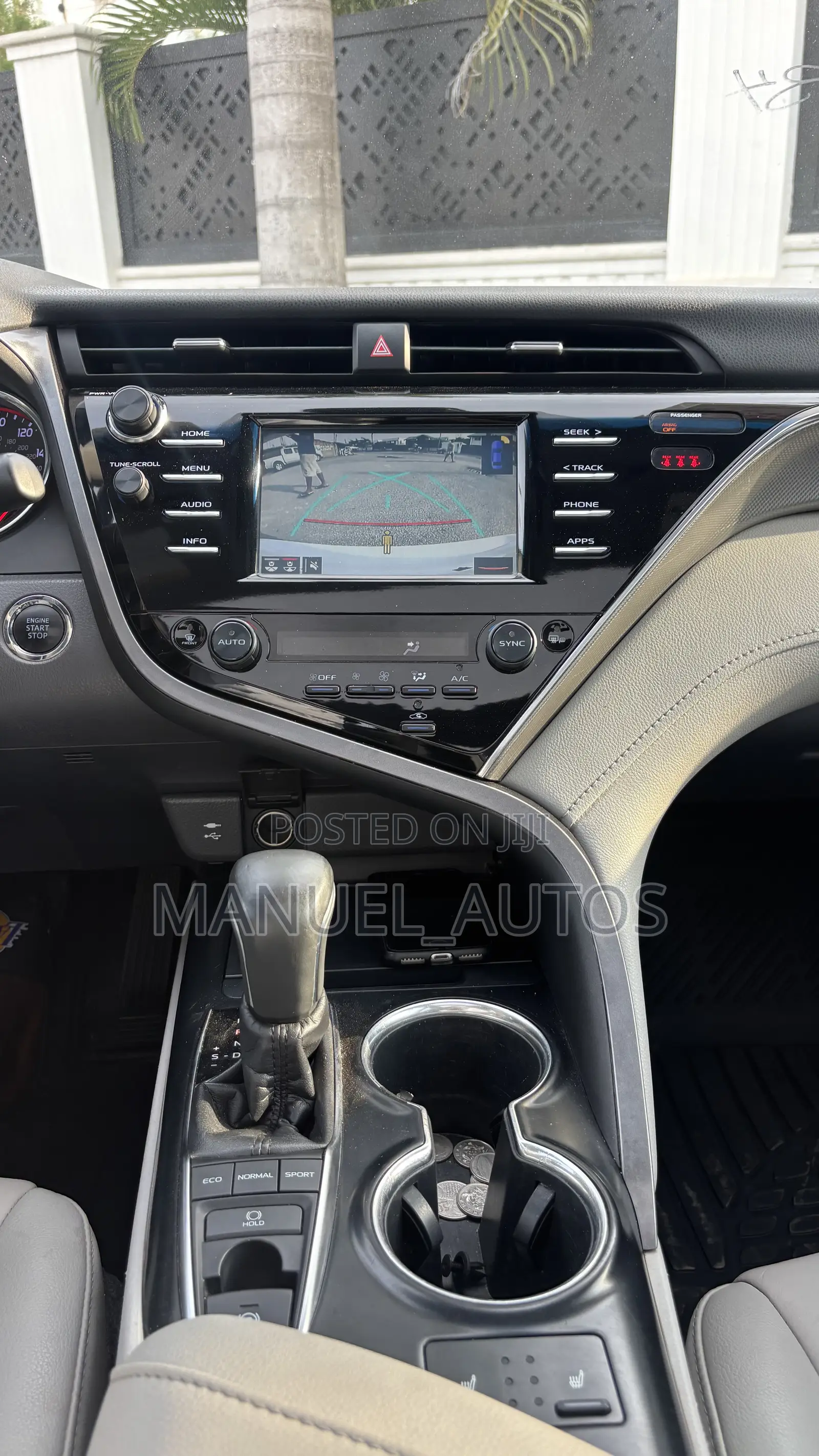 Toyota Camry XSE FWD (2.5L 4cyl 8AM) 2018 White