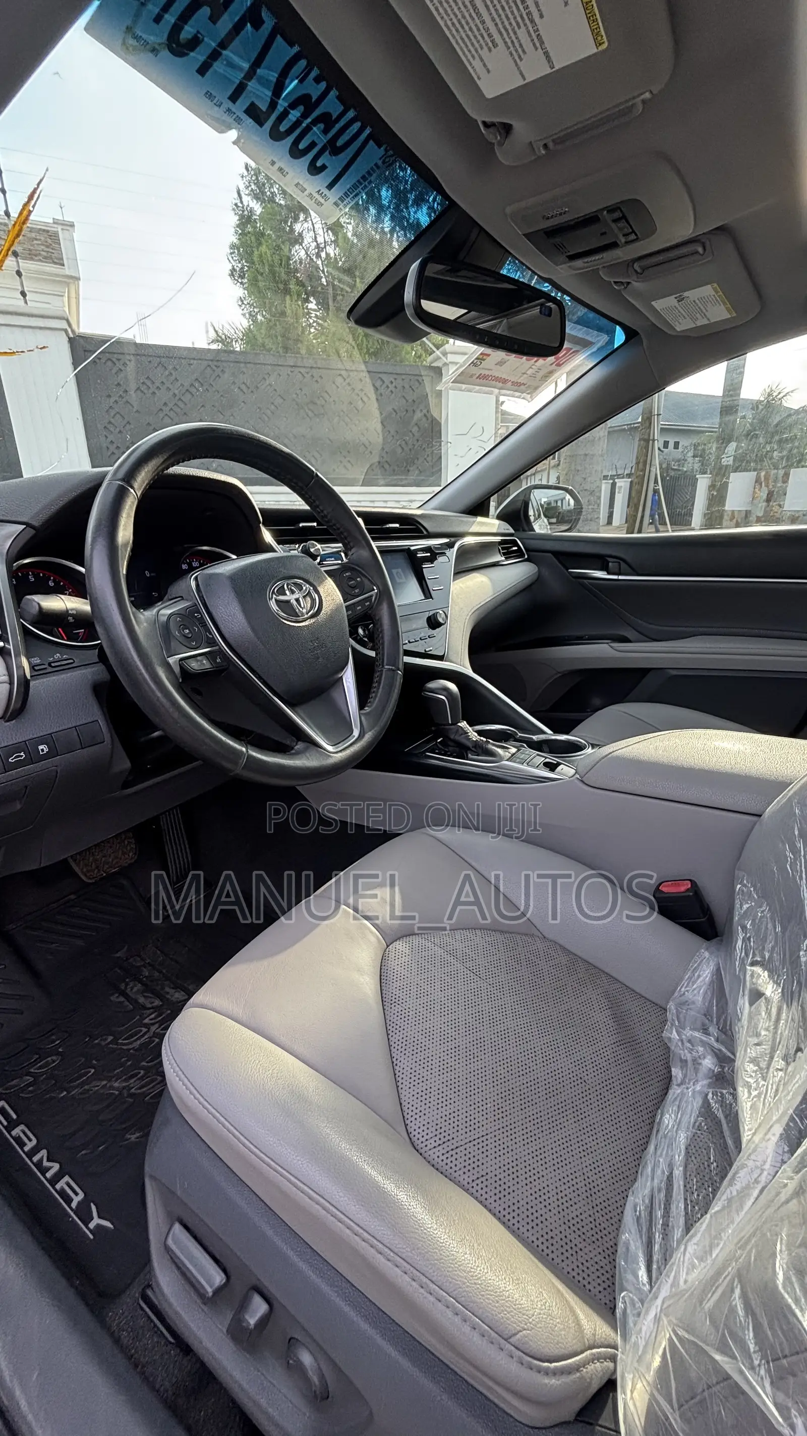 Toyota Camry XSE FWD (2.5L 4cyl 8AM) 2018 White