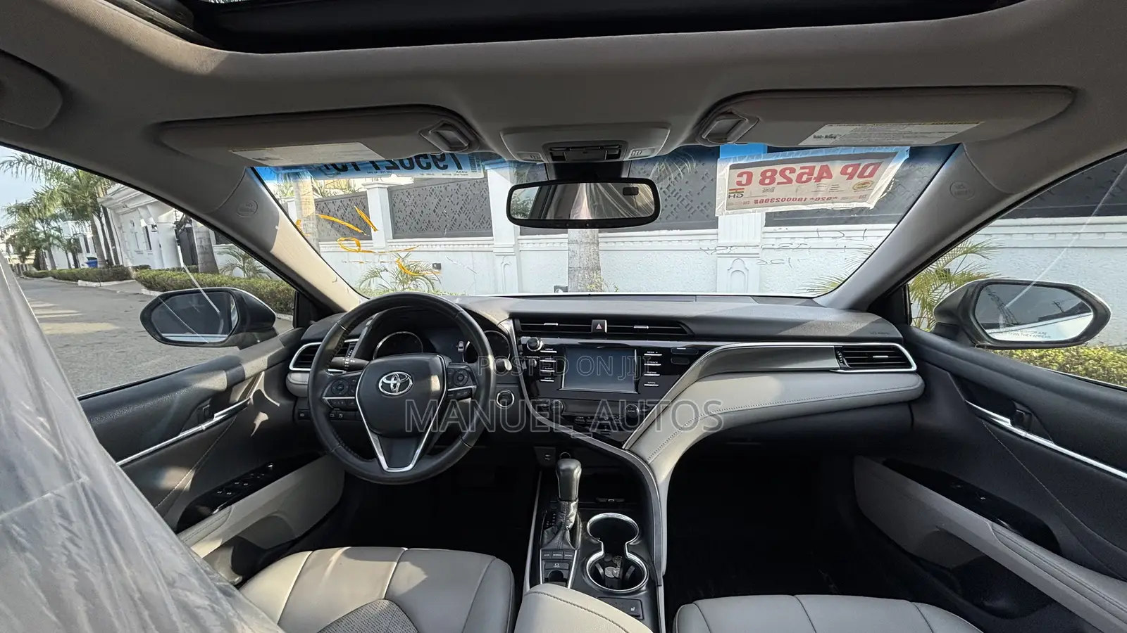 Toyota Camry XSE FWD (2.5L 4cyl 8AM) 2018 White