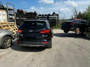 Hyundai Santa Fe GLS 4dr SUV AWD (3.3L 6cyl 6A) 2014 Black