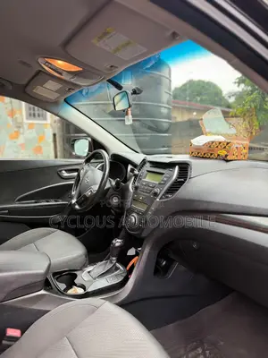 Hyundai Santa Fe GLS 4dr SUV AWD (3.3L 6cyl 6A) 2014 Black