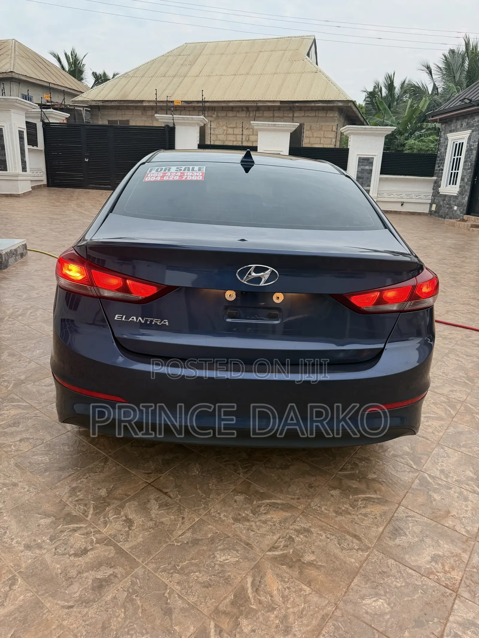 Hyundai Elantra Limited 2018 Blue