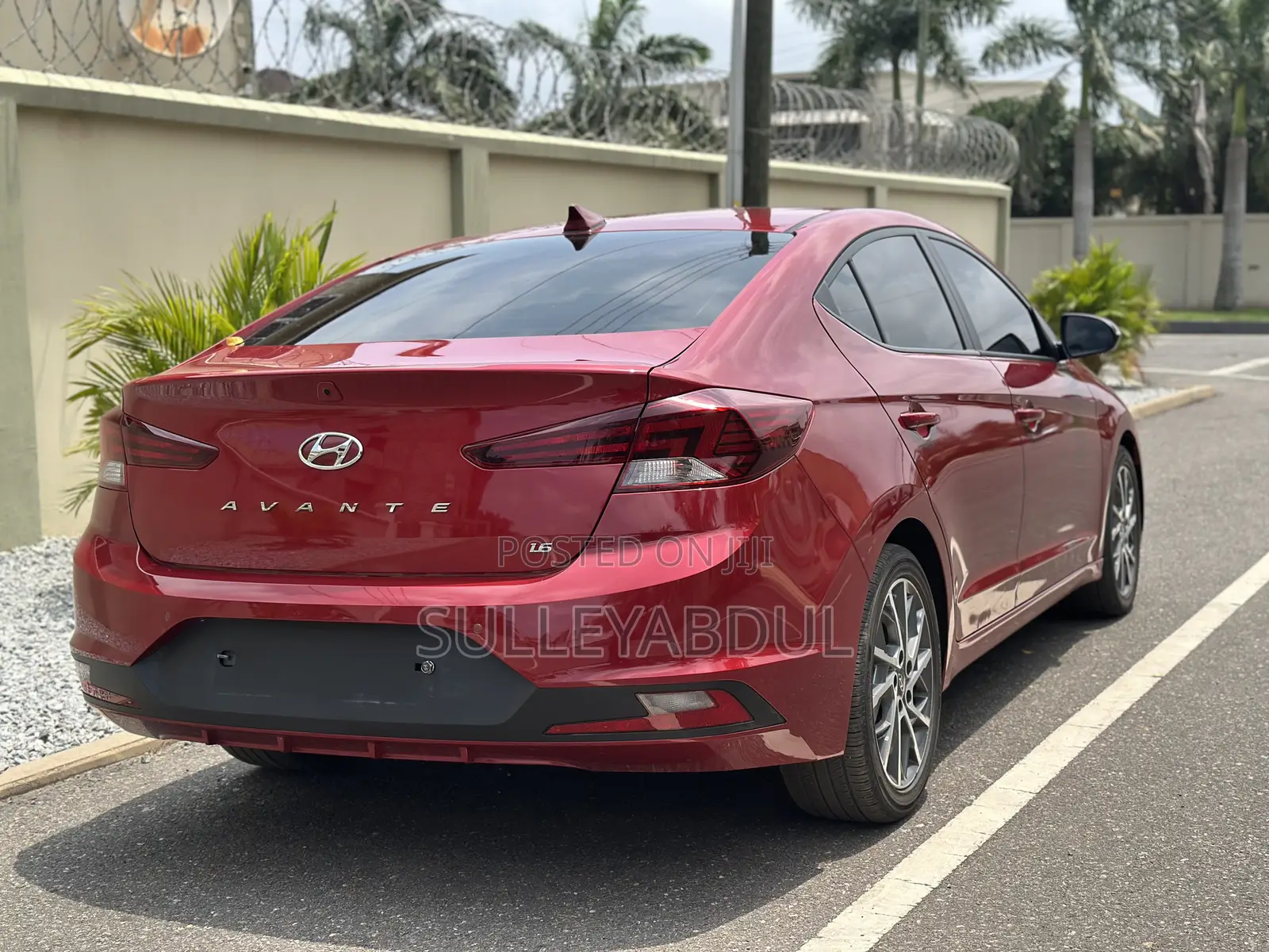 Hyundai Avante 2019 Red