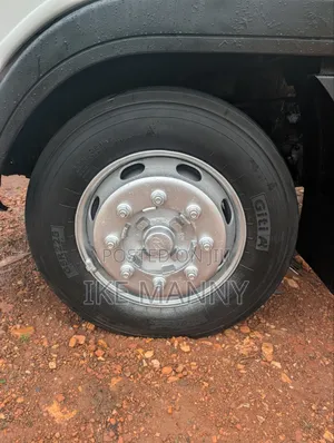 Hyundai Gold