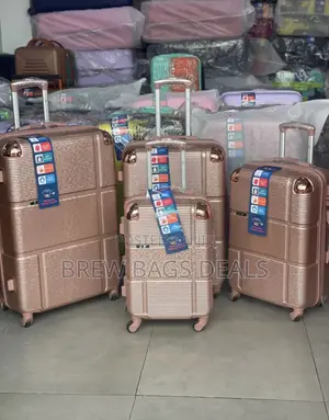 Premium Quality Ak 4set Unbreakable Fiber Traveling Bag.