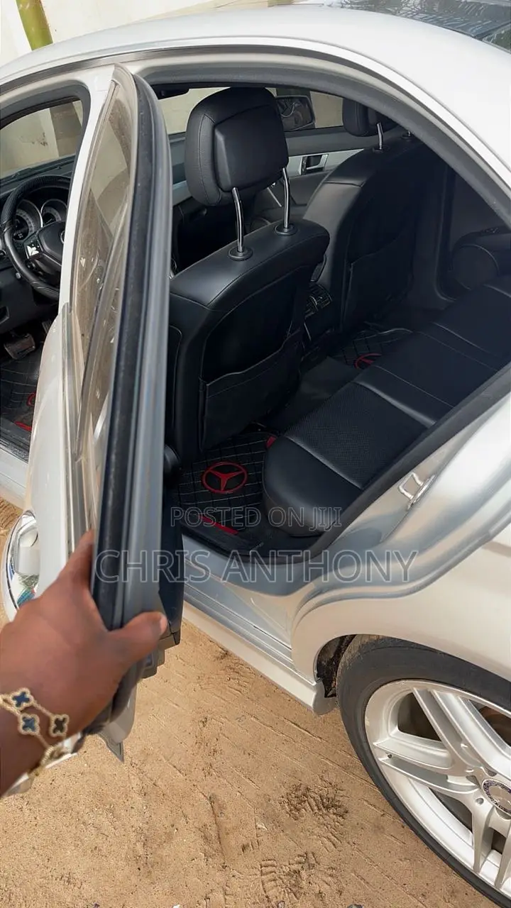 Mercedes-Benz C250 2014 Silver