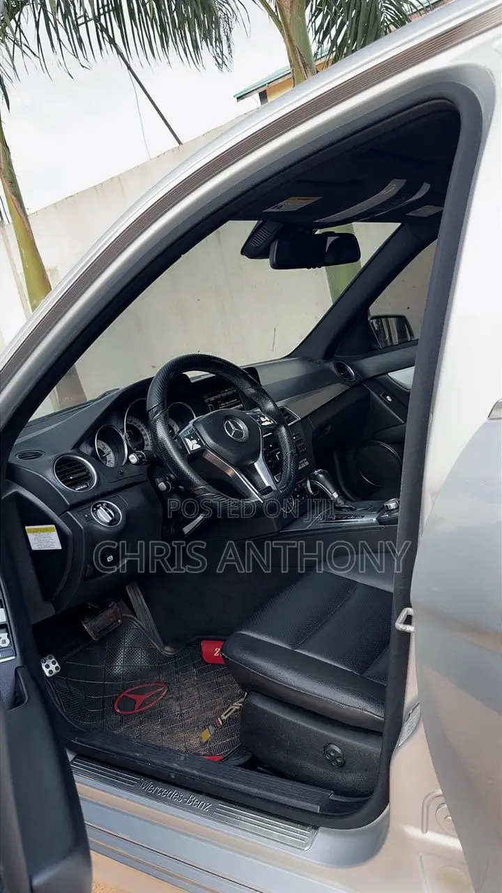 Mercedes-Benz C250 2014 Silver