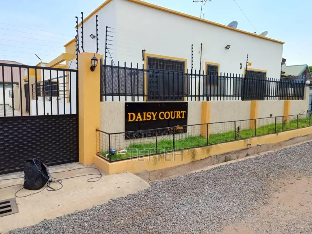3bdrm House in Sakora for sale