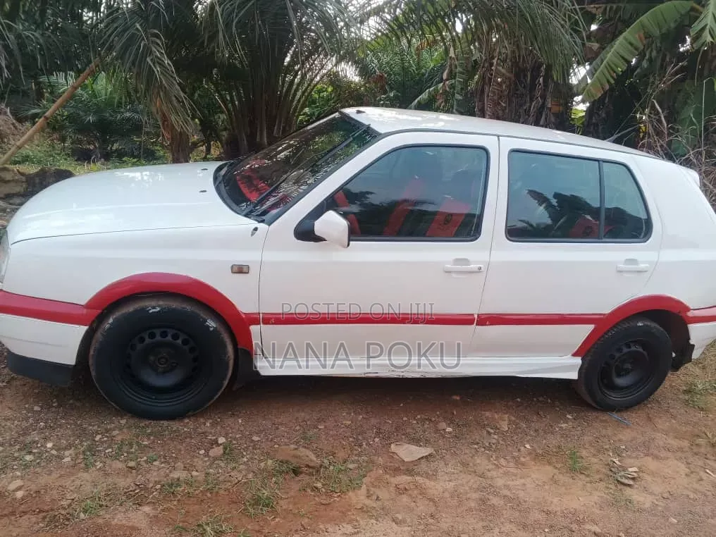 Volkswagen Golf 2000 Black