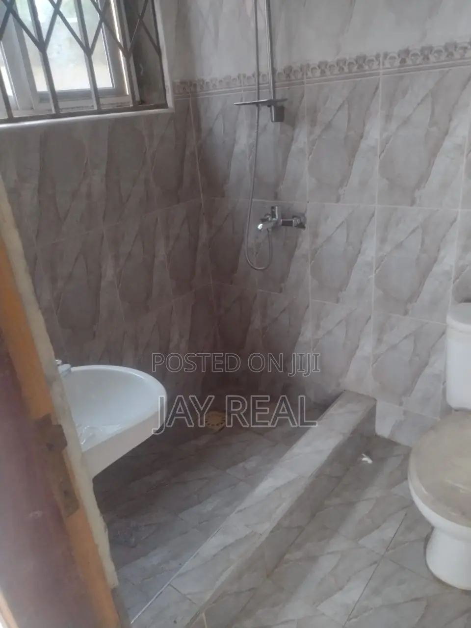 2bdrm Apartment in Jay Real Estate, Kasoa for rent