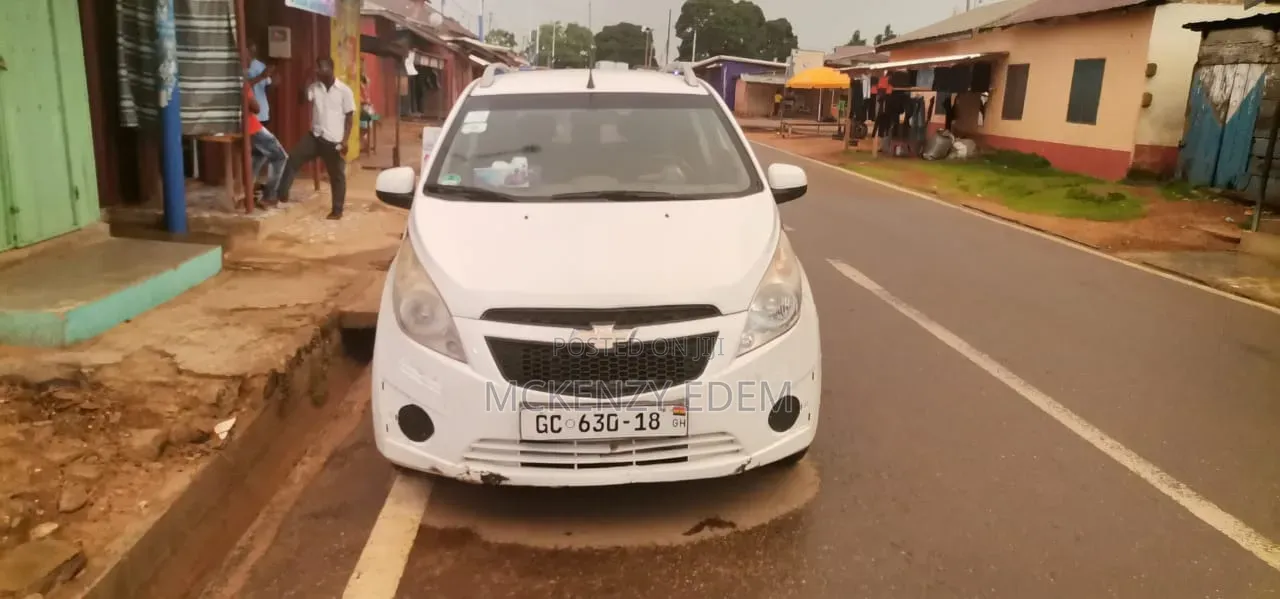 Chevrolet Spark 2014 White