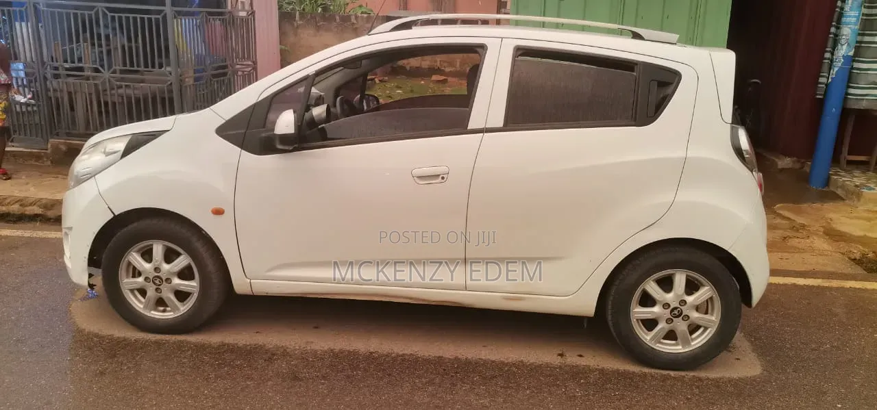 Chevrolet Spark 2014 White
