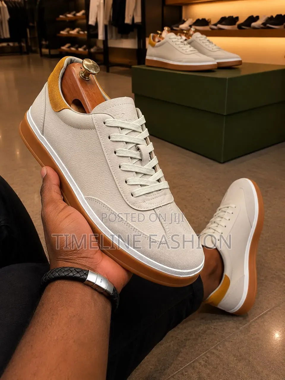 Loro Piana Fashionable Leather Sneakers Beige Colour
