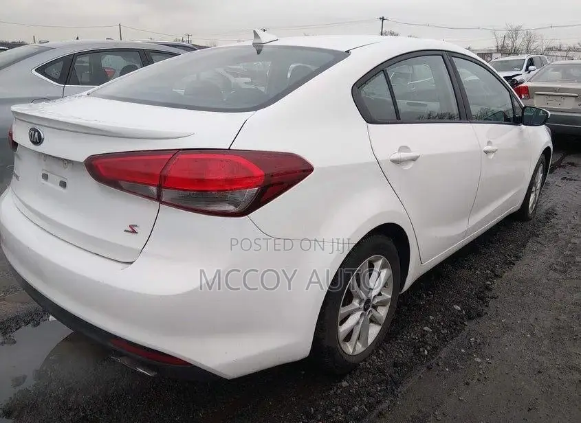 Kia Forte 2017 White