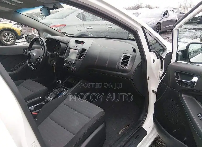 Kia Forte 2017 White