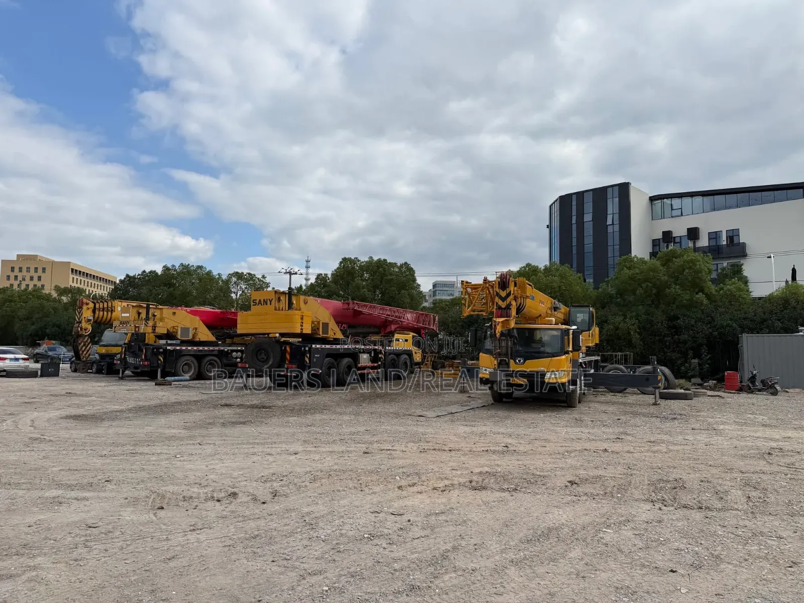 Foreign Used Cranes Available