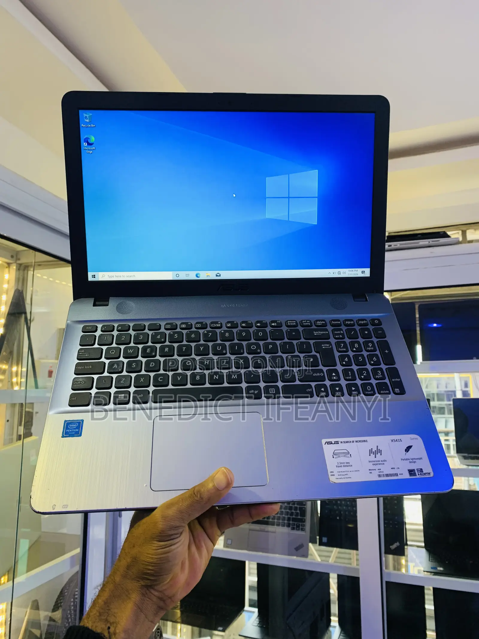 Laptop Asus X540LA 4GB Intel HDD 750GB