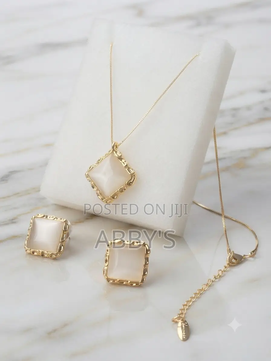 The Ivory Square 18 Carat Gold Plated 3pcs Jewelry Set