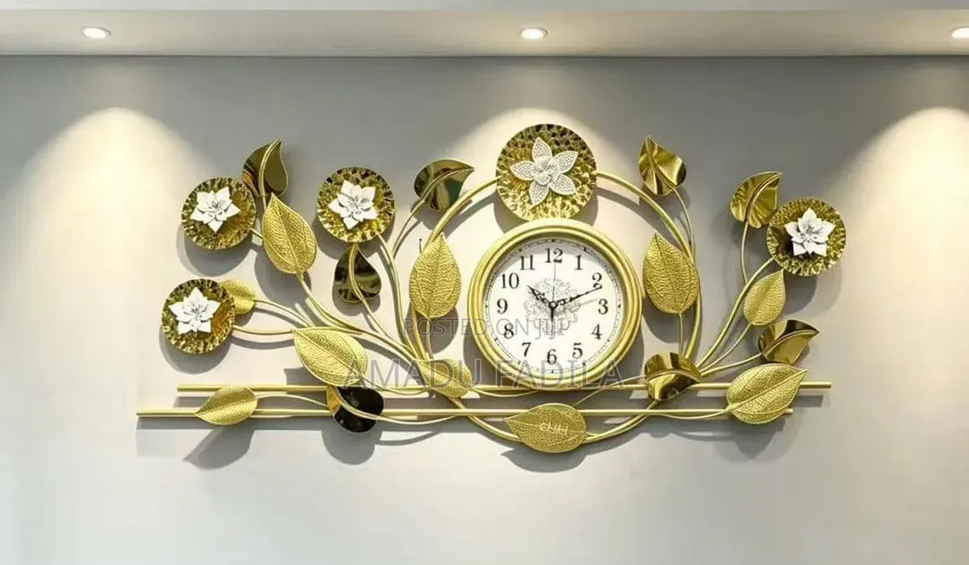 Beautiful Wall Clock 400ghc