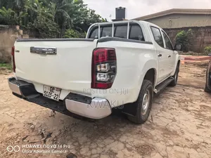 Mitsubishi L200 2022 White