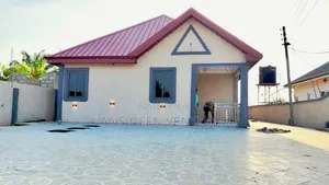 3bdrm House in Ansdeen Homes, Manhean for sale