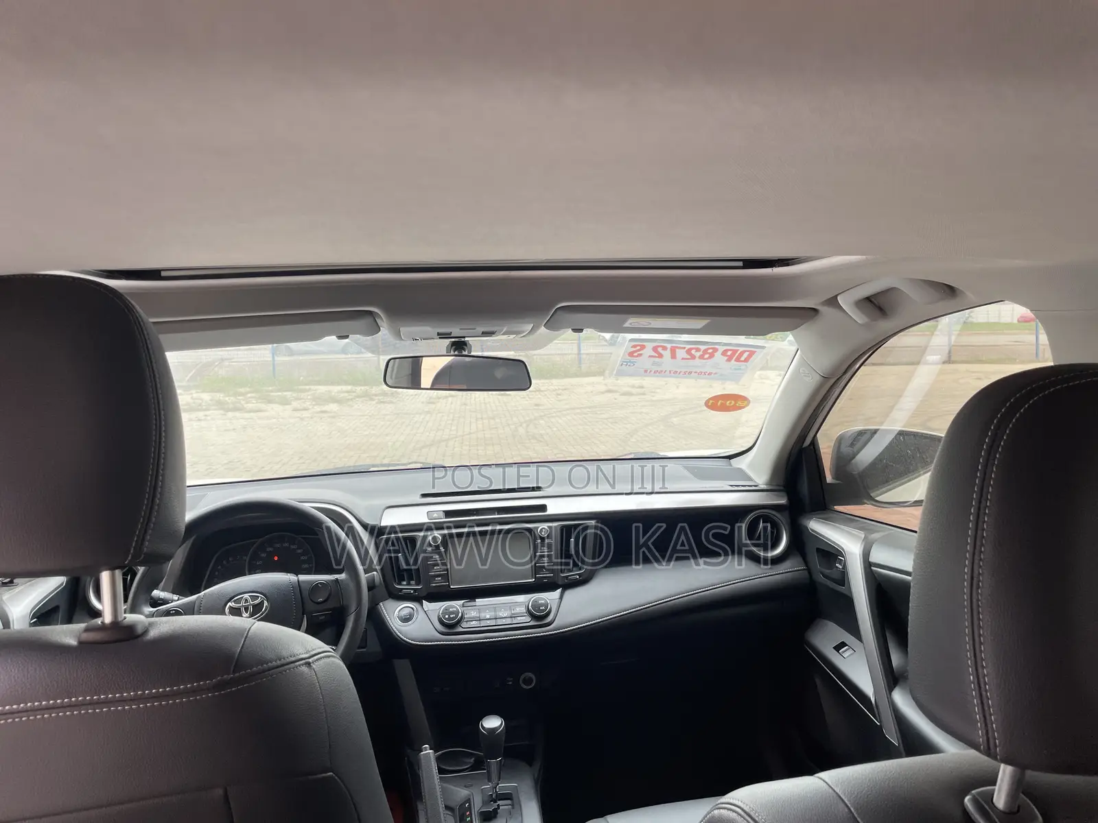 Toyota RAV4 LE FWD 2019 White