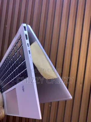 Laptop HP EliteBook x360 1030 G7 16GB Intel Core i7 SSD 256GB
