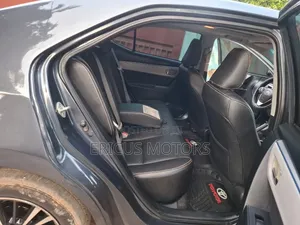 Toyota Corolla 2016 Gray