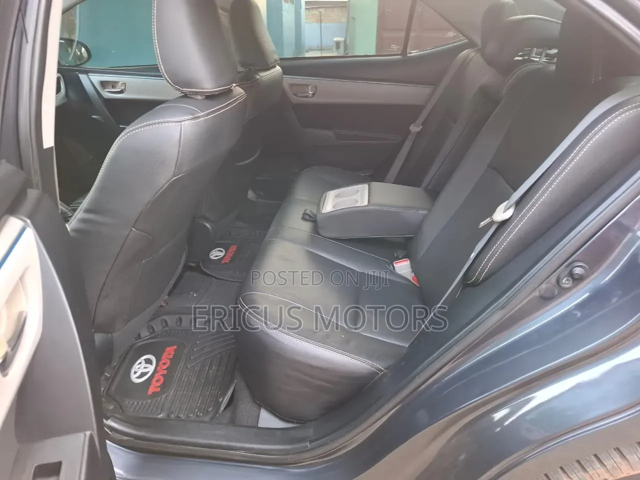 Toyota Corolla 2016 Gray
