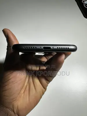 Apple iPhone 11 64 GB Gray