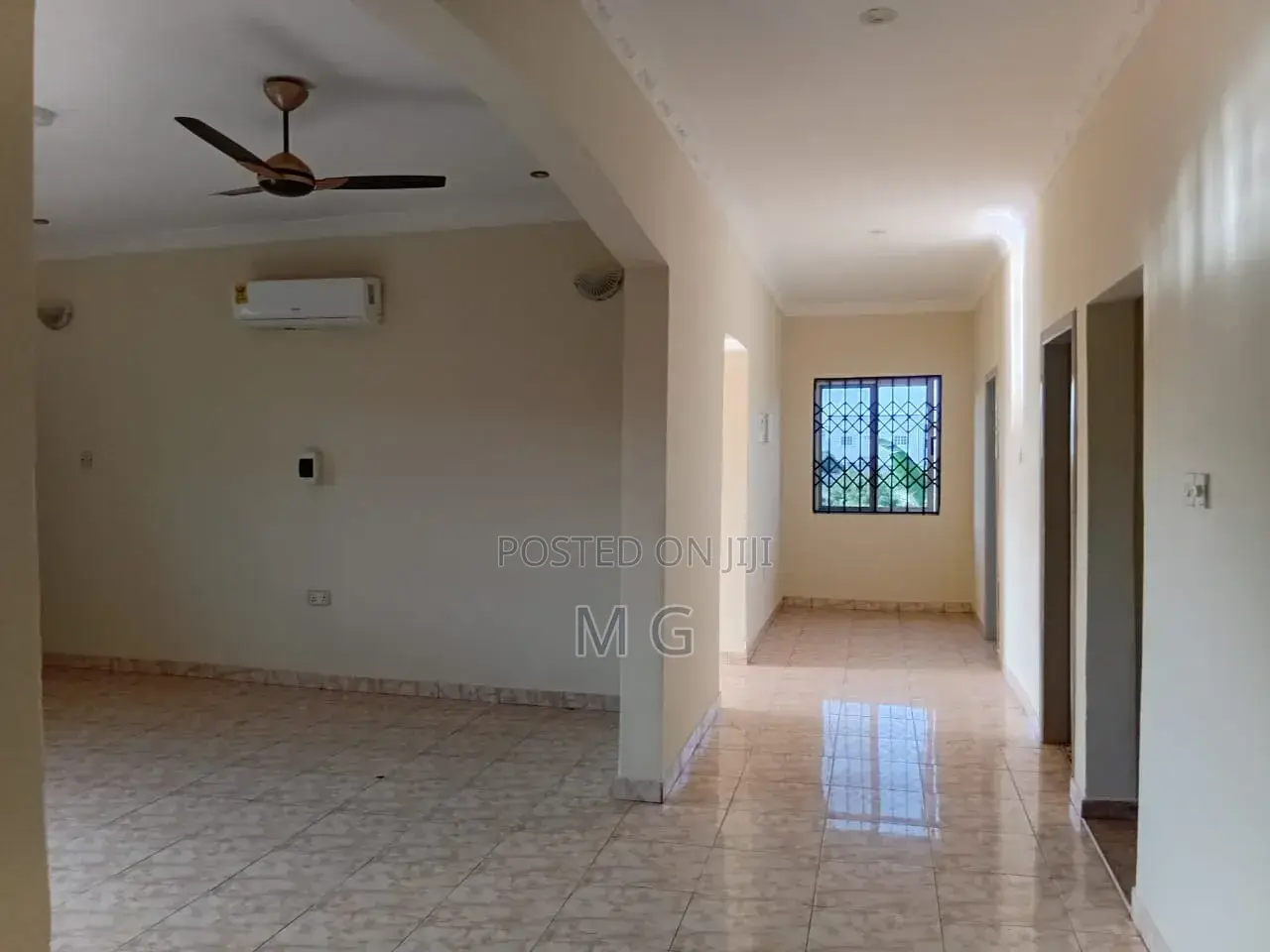 2bdrm Apartment in Savana, Community 25 for rent