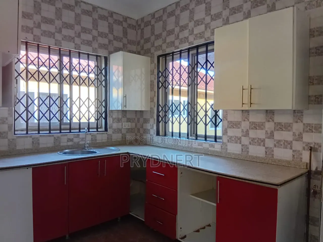 2bdrm House in Savana, Community 25 for rent