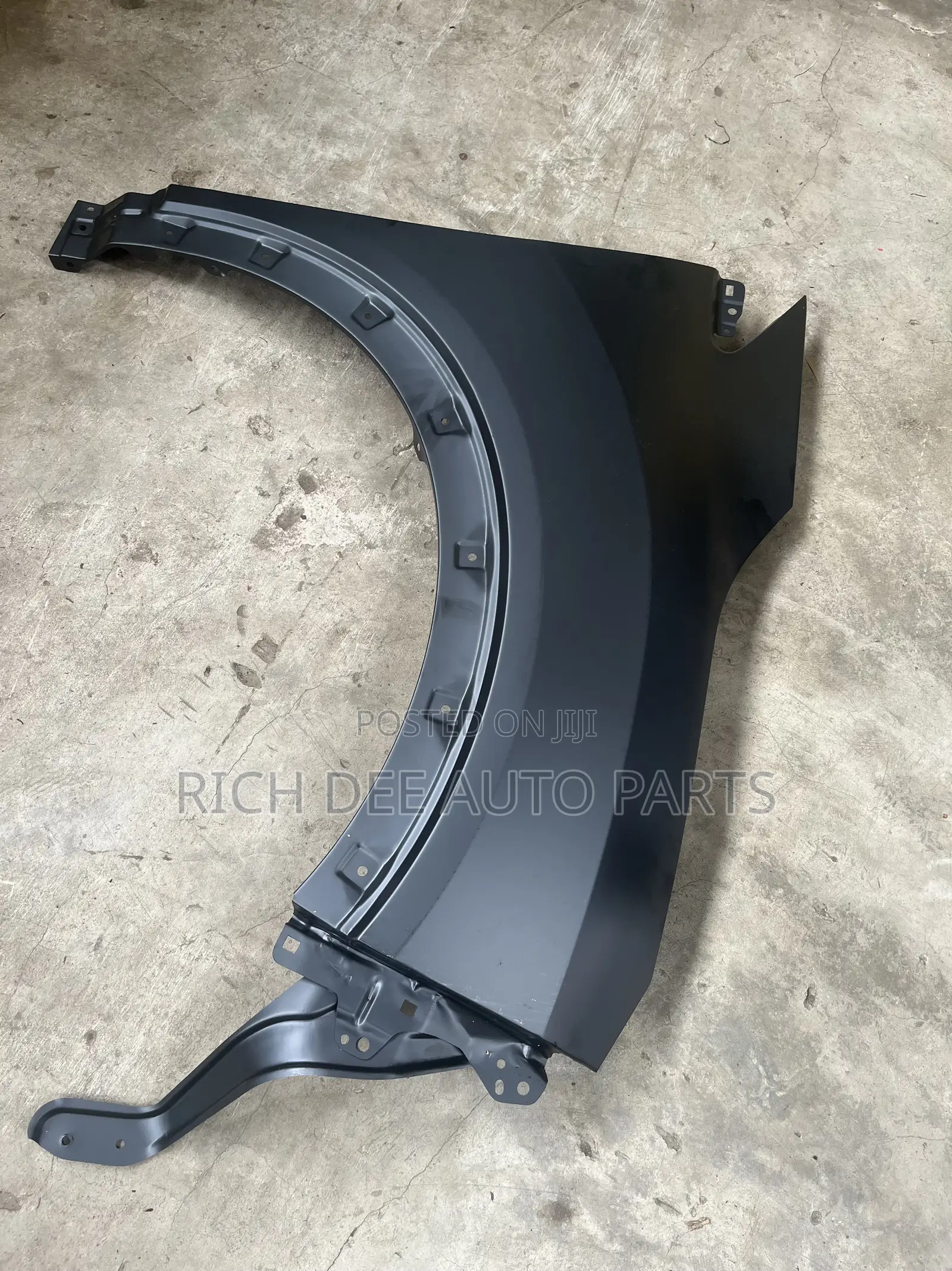 Eclipse Cross 2022, 2023, 2024 Fenders