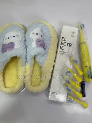 Kids Set- Electric Toothbrush + Flufffy Shoes
